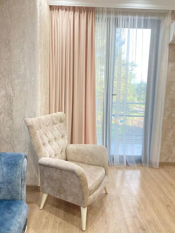 Апарт Отель Pʼotʼi Zewnętrze zdjęcie